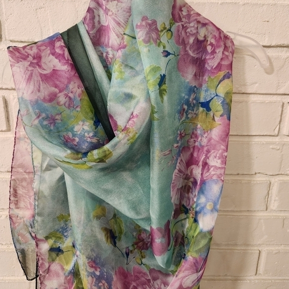 Steve Madden Scarf - Picture 6 of 7